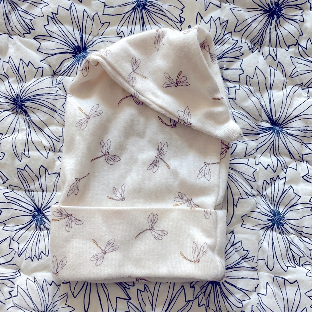 Organic cotton dragonfly knotted beanie NEW
